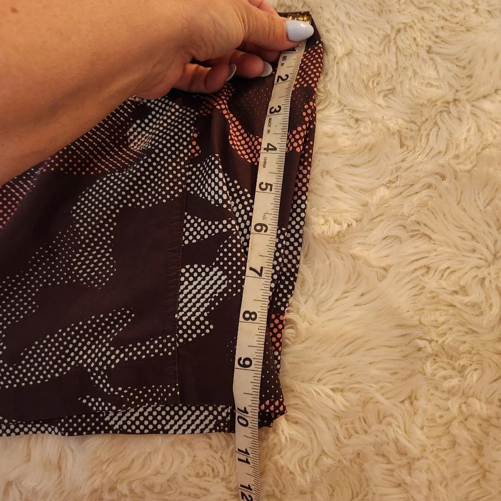 Lululemon Camo Print Size Medium Athletic Shorts